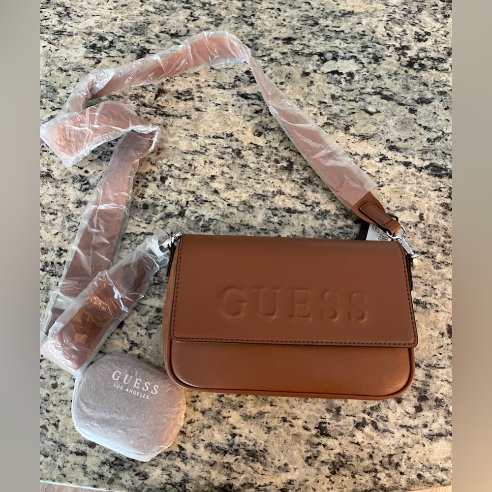 Guess purse!!